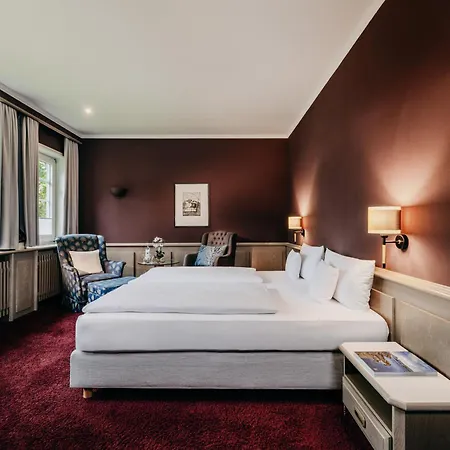 Niemeyers Romantik Posthotel Ξενοδοχείο 4*