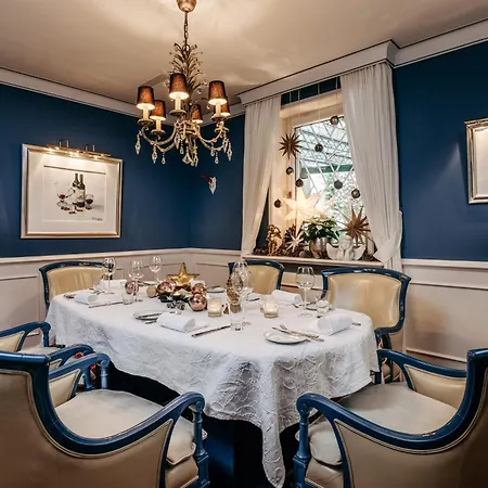 מלון Niemeyers Romantik Posthotel