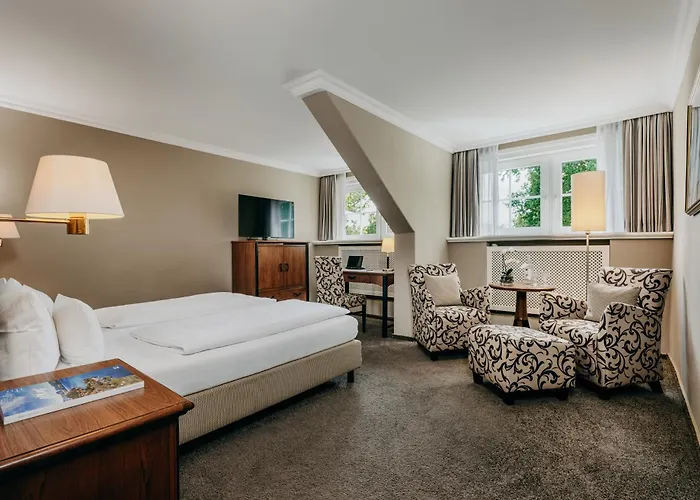 מלון Niemeyers Romantik Posthotel 4*