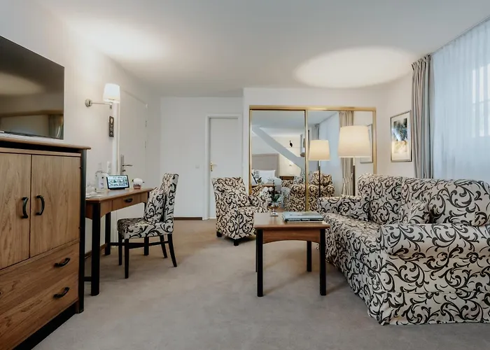 מלון Niemeyers Romantik Posthotel 4*